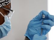 FDA autoriza la vacuna de Pfizer para mayores de 12 años