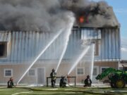 Incendio devora casa y establo