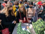 Qué vergüenza que te tengan que pagar o premiar para que te vacunes contra el Covid-19