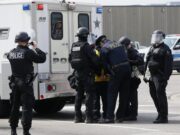 Nueva ley separa a policía de Illinois de acciones del ICE contra inmigrantes