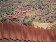 Muere mexicano por heridas en la cabeza al caer de muro fronterizo