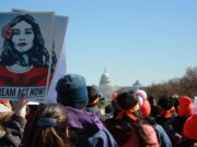 El «milagro DACA»: joven recibe su amparo tras suspender un juez el programa
