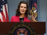 Whitmer: No pienso hacer obligatorio el uso de mascarillas