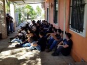 Patrulla Fronteriza detiene a casi 100 indocumentados en casas de seguridad