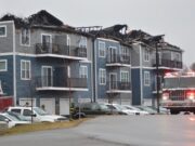 Las alarmas no sonaron y por poco mueren mientras dormían, incendio devora apartamentos