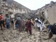 Al menos 1.030 muertos y 1.500 heridos por el terremoto de 5,9 en Afganistán