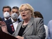 Demócratas presentan proyecto que beneficiaría a unos 8 millones de migrantes