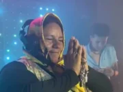 VIDEO: Captan a la ‘Señora católica’ en un antro; se vuelve DJ