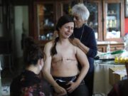 «JÓD3TE CÁNCER», la mexicana Sandra Monroy tras un año de su icónica imagen (VIDEO)