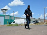 Fiscalía confirmó saldo de 14 muertos y 24 reos fugados de penal de Chihuahua tras ataque de comando armado