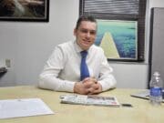 La Visa-U es un medio para arreglar tus papeles sin tener que salir del país