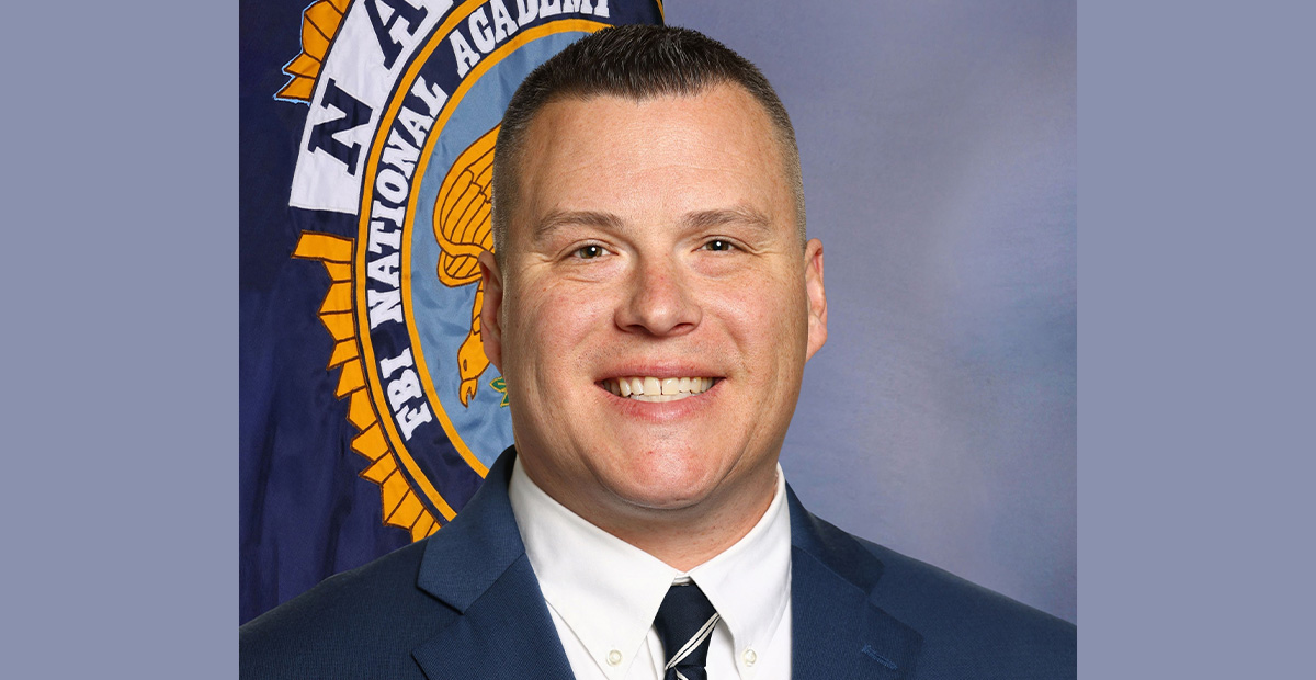 Inspector Nemecek se graduó de la academia nacional del FBI - PERIODICO ...