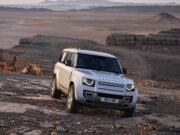 Land Rover trae el Defender al Siglo XXI.