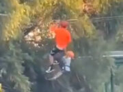 VIDEO: Un niño cae de tirolesa de 12 metros en Monterrey tras romperse arnés