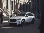 Mazda da un paso más hacia el segmento de lujo con el 2024 CX-90.
