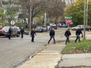 Una mujer y dos hombres son asesinados el mismo día y en el mismo vecindario