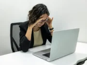 La nueva TENDENCIA laboral: ofrecen hasta 10 días de licencia por infelicidad