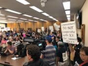 Grupos pro inmigrantes exigen respuestas al Condado de Kent por cooperación con ICE