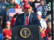Trump dice que «no necesitará mucho» dinero en la frontera por caída de migrantes a «cero»
