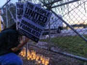 Suben un 111 % los migrantes detenidos en Florida tras el regreso de Trump, alerta HRW