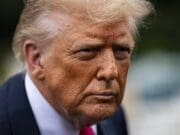 Trump planea imponer a países pequeños un arancel generalizado que ronde el 10 %