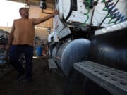 Transportistas mexicanos prevén que la suspensión de visas de EE.UU. no afectará su labor