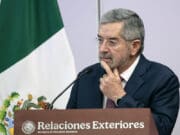 México reporta diez nacionales muertos en operativos o bajo custodia del ICE en EEUU
