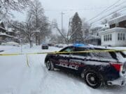 Una mujer y dos menores son asesinados a tiros en una vivienda en el sureste de Grand Rapids