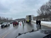 Incendio de un vehículo provoca cierre vial en Plainfield