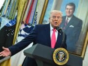 Trump: Irán quiere pactar pero lo niega por miedo a «ser asesinados por su propia gente»