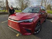 Lexus TX híbrido: lujo, tranquilidad y eficiencia de combustible para familias numerosas.