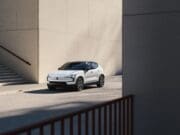 El pequeño SUV eléctrico de Volvo recibe un trato rudo y aventurero. Es el 2026 Volvo EX30 Cross Country