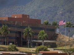 Estados Unidos reanuda oficialmente las operaciones de su Embajada en Venezuela