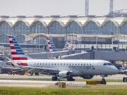Mal olor en el centro de control obliga a detener tráfico en los aeropuertos de Washington