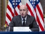 Asesor de Trump asegura que EE.UU. tiene capacidad de bloquear a Irán «indefinidamente»