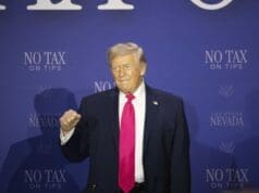 Trump afirma que Ormuz está abierto y plantea asociarse con Irán para extraer uranio