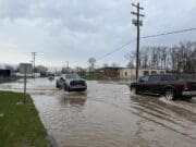 Inundaciones en Clay Ave de Wyoming tras fuerte tormenta en el oeste de Michigan