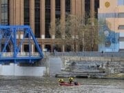 Mujer desaparece tras presunto salto desde el “Puente Azul” en Grand rapids