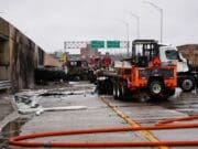 Incendio de pipa provocará semanas de cierres en autopista de Michigan