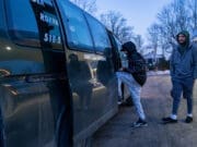 Canadá amenaza con deportar a EE.UU. a decenas de miles de migrantes irregulares