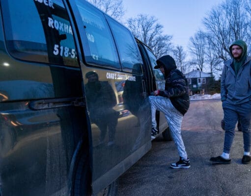 Canadá amenaza con deportar a EE.UU. a decenas de miles de migrantes irregulares