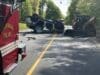 VOLCADURA PROVOCA CIERRE TOTAL DE CALLE EN WALKER, MICHIGAN