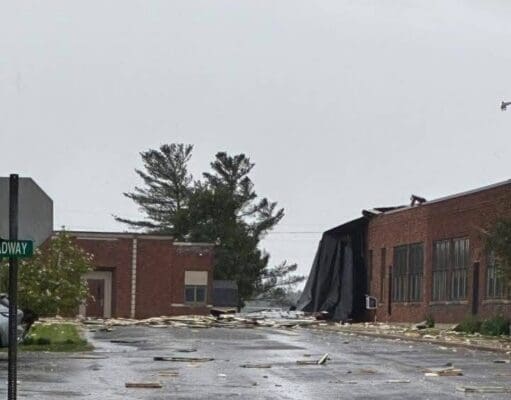 Fuertes tormentas dañan centro de educación infantil en Michigan, alumnos y personal resultan ilesos