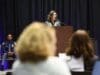 Whitmer arremete contra fallo que restringe aborto por telemedicina