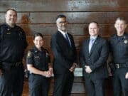 Dos líderes de la Oficina del Sheriff del Condado de Kent concluyen prestigioso programa de liderazgo policial