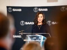 Whitmer presenta plan para regular centros de datos y proteger a los consumidores de Michigan