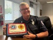 Sargento John Denemy concluye más de 20 años de servicio en el Departamento de Bomberos de Plainfield Township