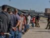 Se triplican las redadas migratorias en centros de trabajo de Estados Unidos