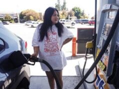 Tremendo: La gasolina no da tregua y supera los cuatro dólares por galón